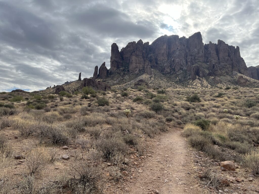 Prospectors View ZenLife Hiking Club 2